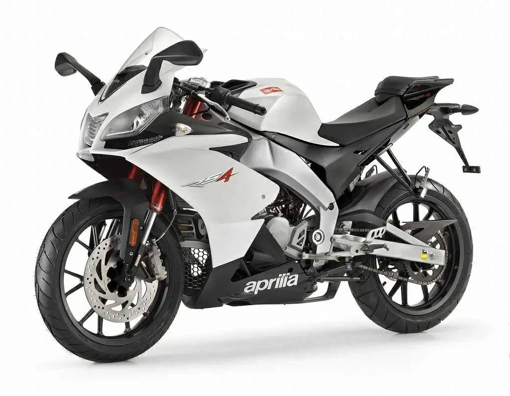 , 2014 abril RS4 125