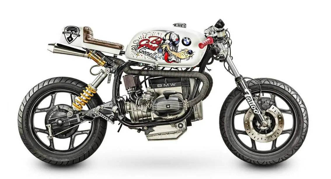 , BMW R80 Cafe Fighter «Be Good or Be Gone» con Moto Tattoo