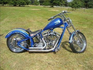 , Bicicleta tributo a Richard Burns con choppers Ironside