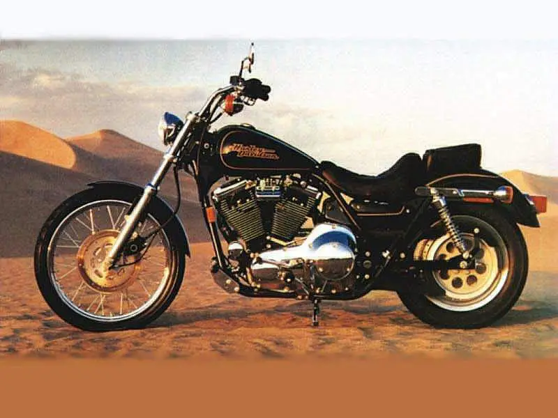 , Descapotable Harley Davidson FXDS
