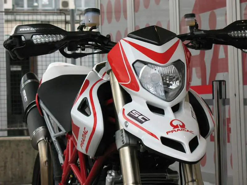 , Ducati Hypermotard y SC-Project