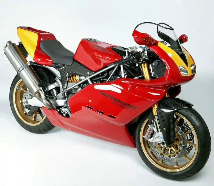 , Ducati Supermono versión de calle