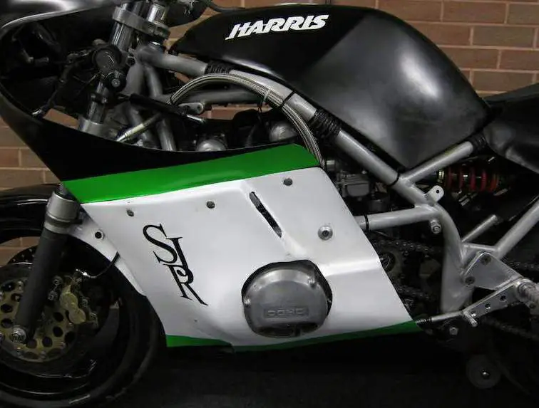 , Fórmula 1 Marc Magnum 1 Kawasaki Z1000 TT
