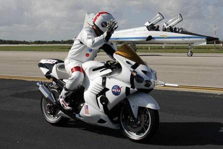 , Homenaje a la Kawasaki ZZR1400 de la NASA