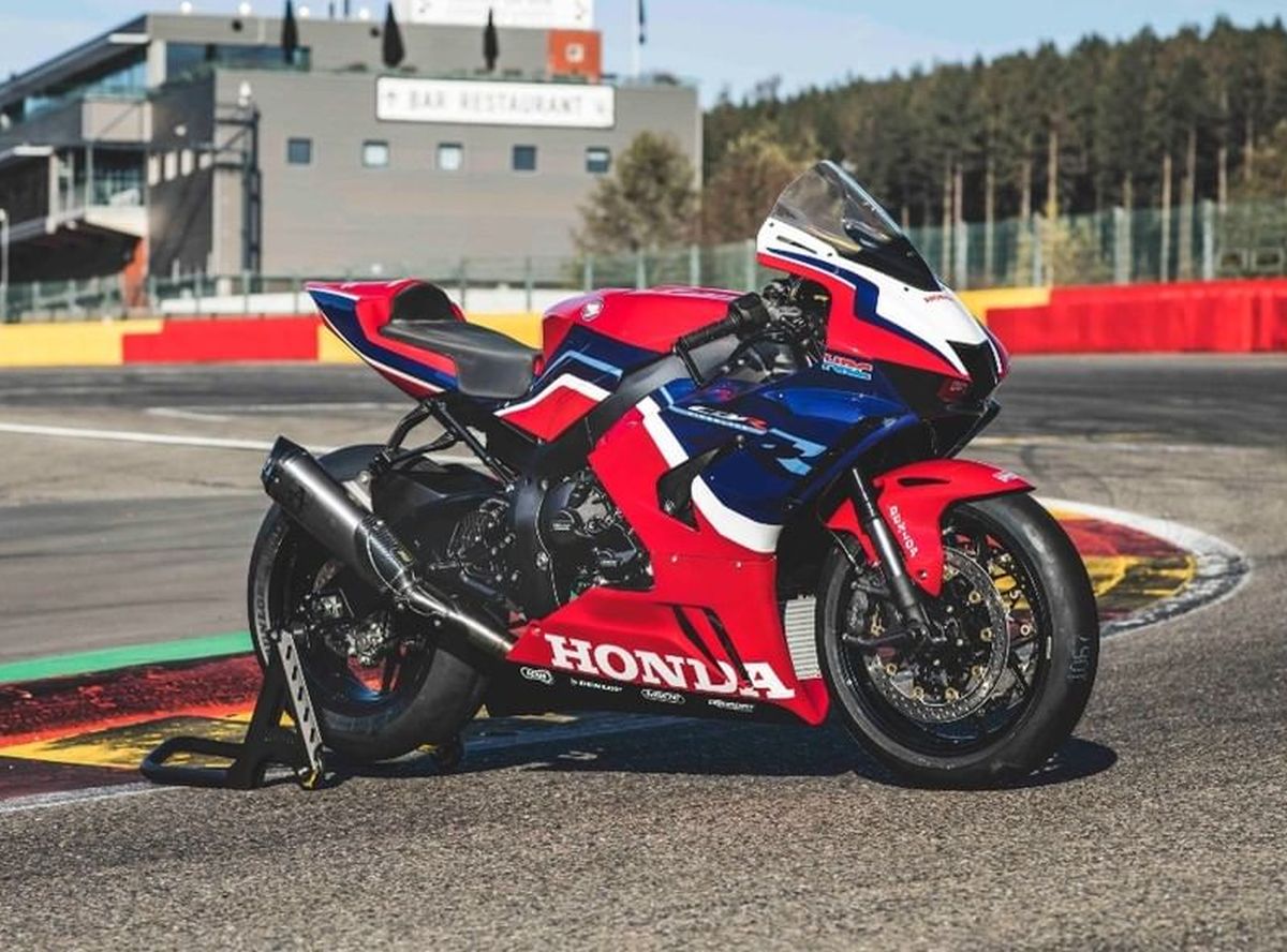 , Honda CBR1000RR-R Spa 100 2021 en DG Sport