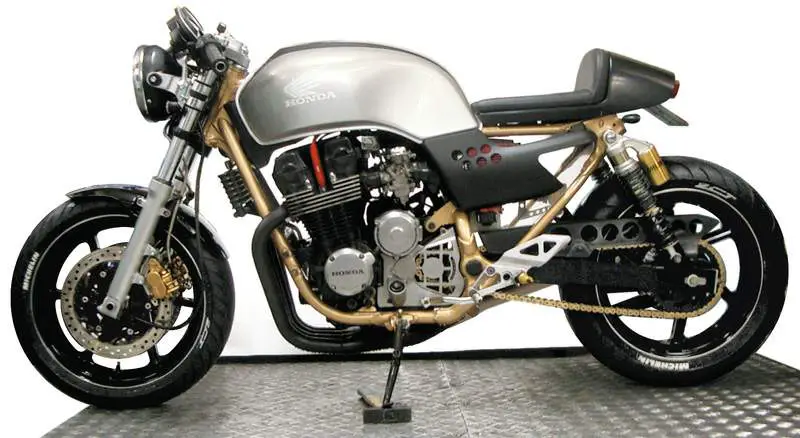 , Honda Seven Fifty Cafe Racer en Bad Seeds