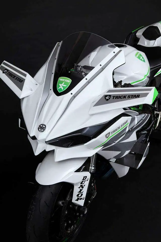 , Kawasaki Ninja H2R con Trick Star