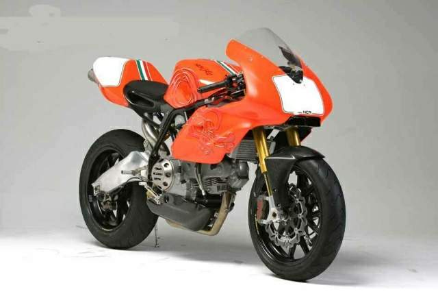 NCR Ducati 1000 Millona
