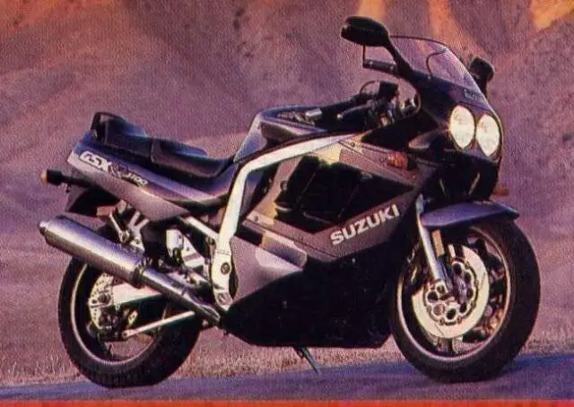 Años 1988-1991 Suzuki Gsxr750 Slingshot Rueda Trasera teniendo 