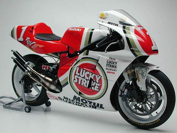 , Suzuki RGV 500 GP Corredor 1986 &#8211; 2001