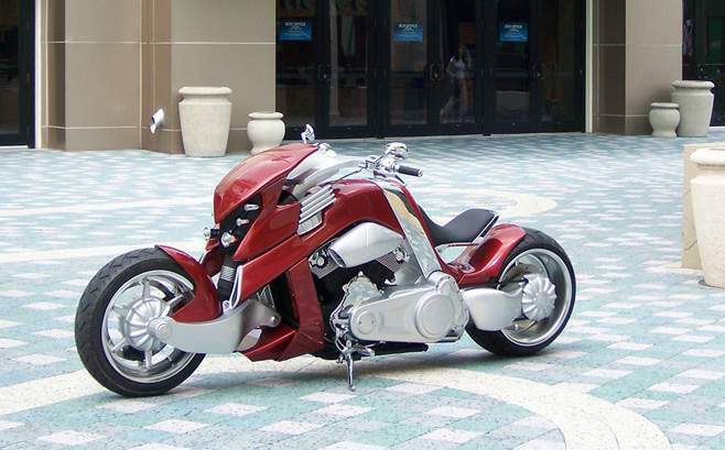 , Travertson V-Rex con motocicletas Travertson