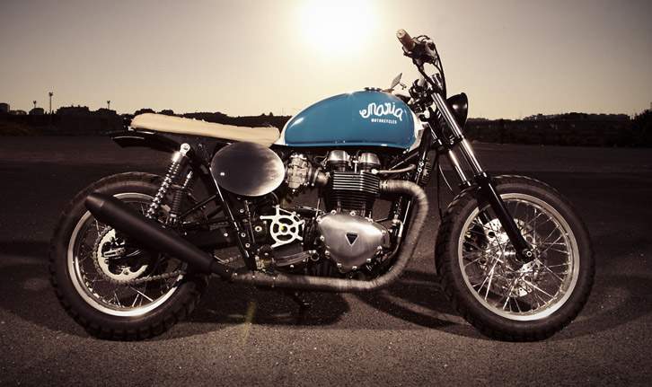 , Triumph Thruxton 900 &#8216;Mighty Blue&#8217; de Maria Motorcycles