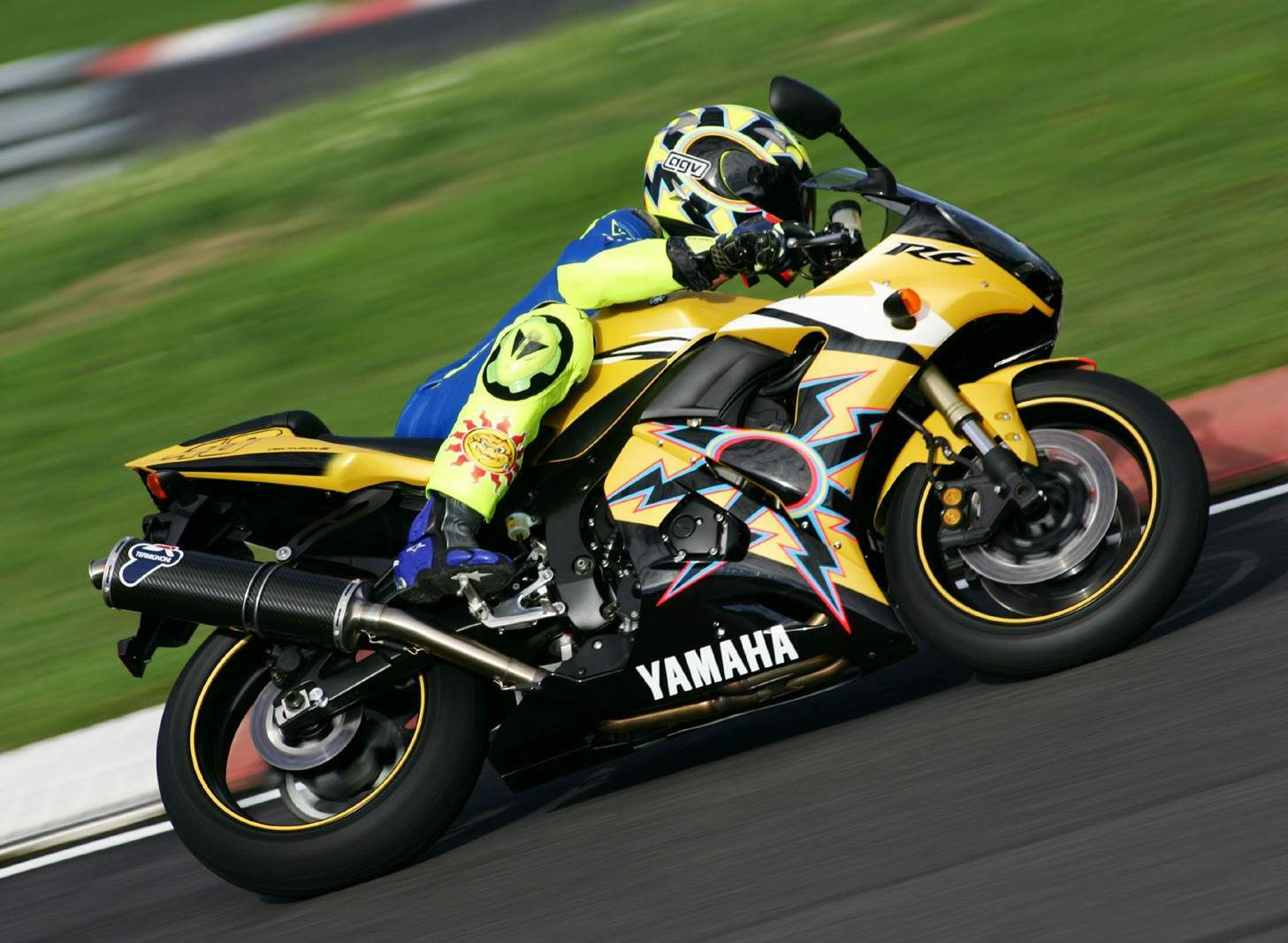 , Réplica de la Yamaha YZF-600 R6 Rossi “R46” de 2005